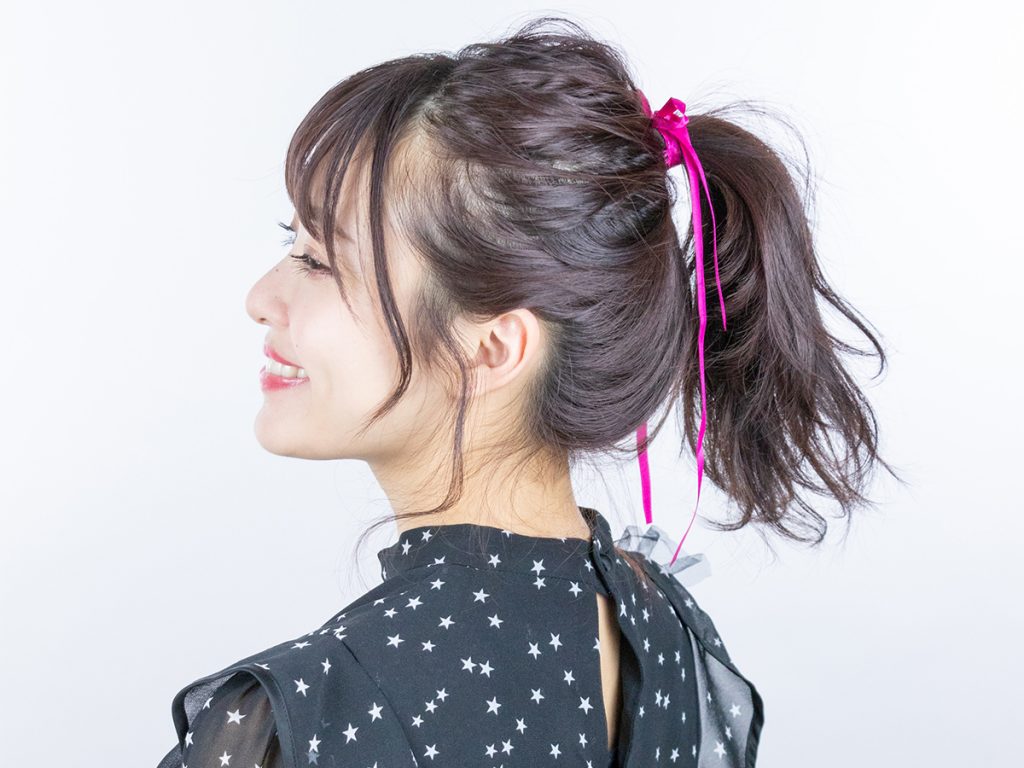 リボンが可愛い！簡単ポニーアレンジ