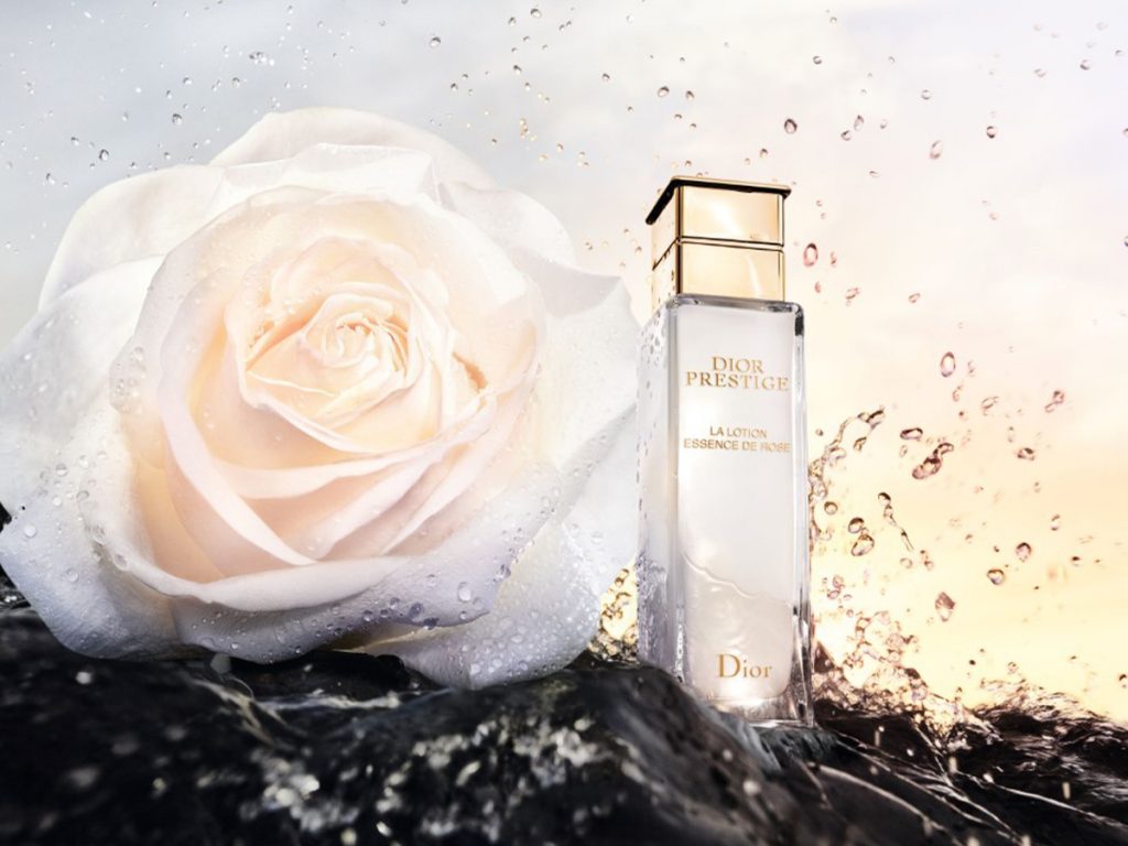 贅沢な潤いで素肌を仕立てる“Dior”新プレミアム化粧水