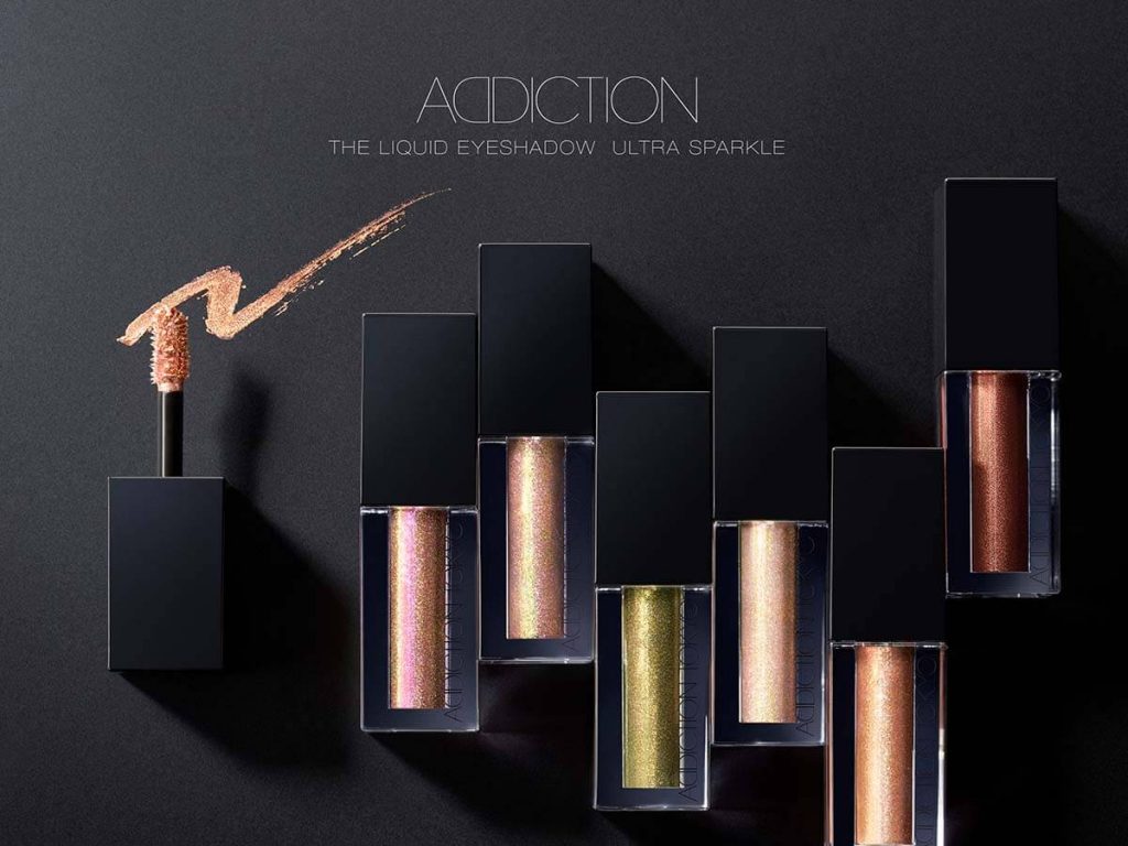 ADDICTION 星屑を詰め込んだような“リキッドアイシャドウ”発売