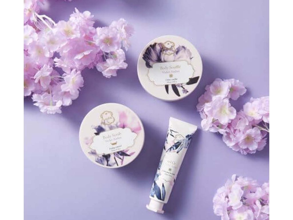 Laline「バイオレットアンバー」花柄があしらわれた限定パッケージ