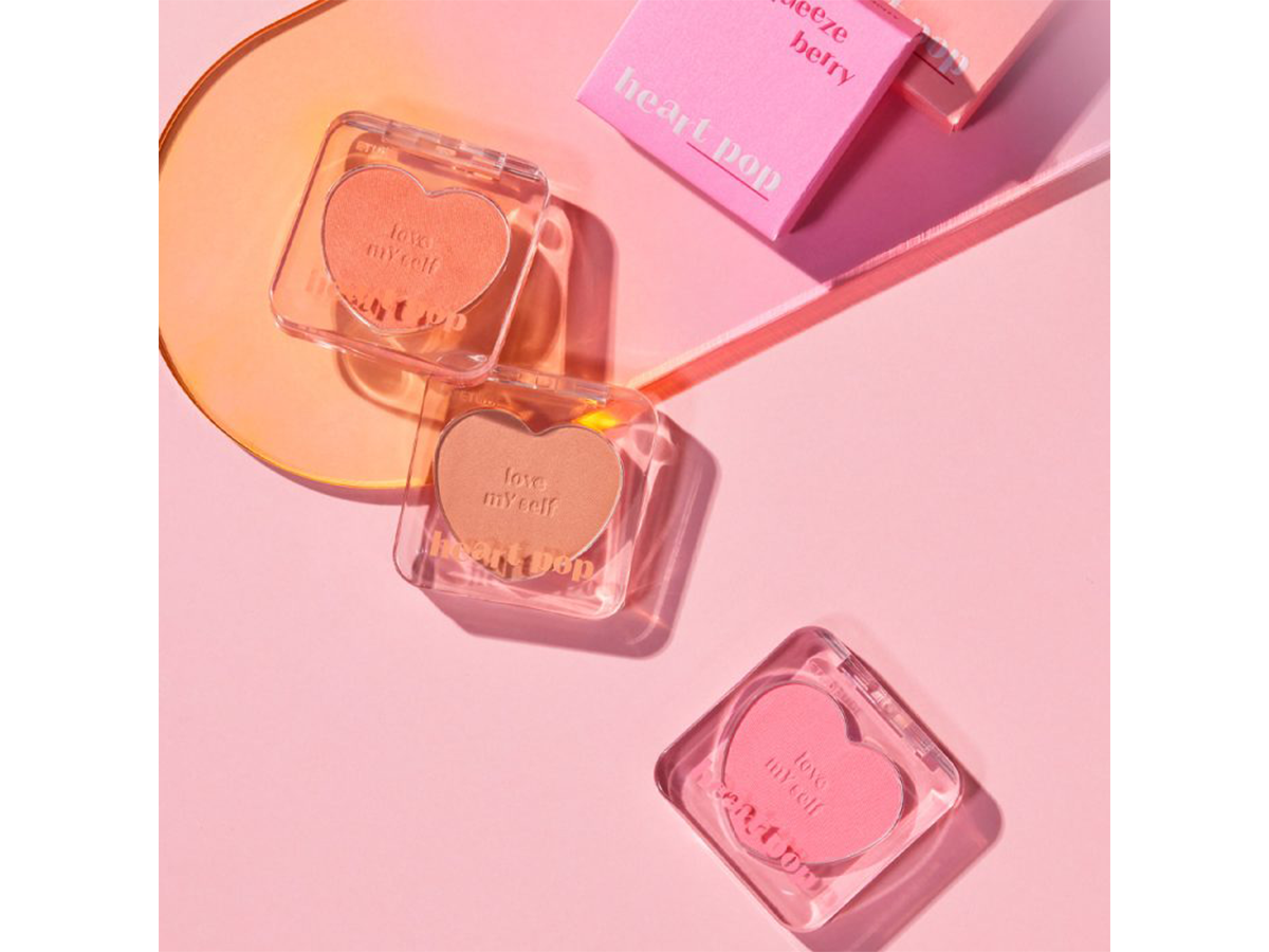 血色感あふれる自然光チークエチュード『ハートポップブラッシャー