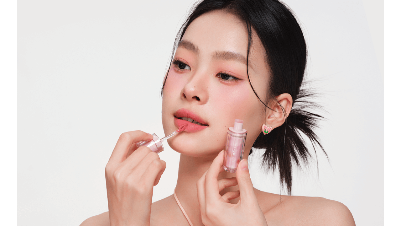 ふわっと軽く磁石のように密着JUDYDOLLより「マグネットスフレリップ